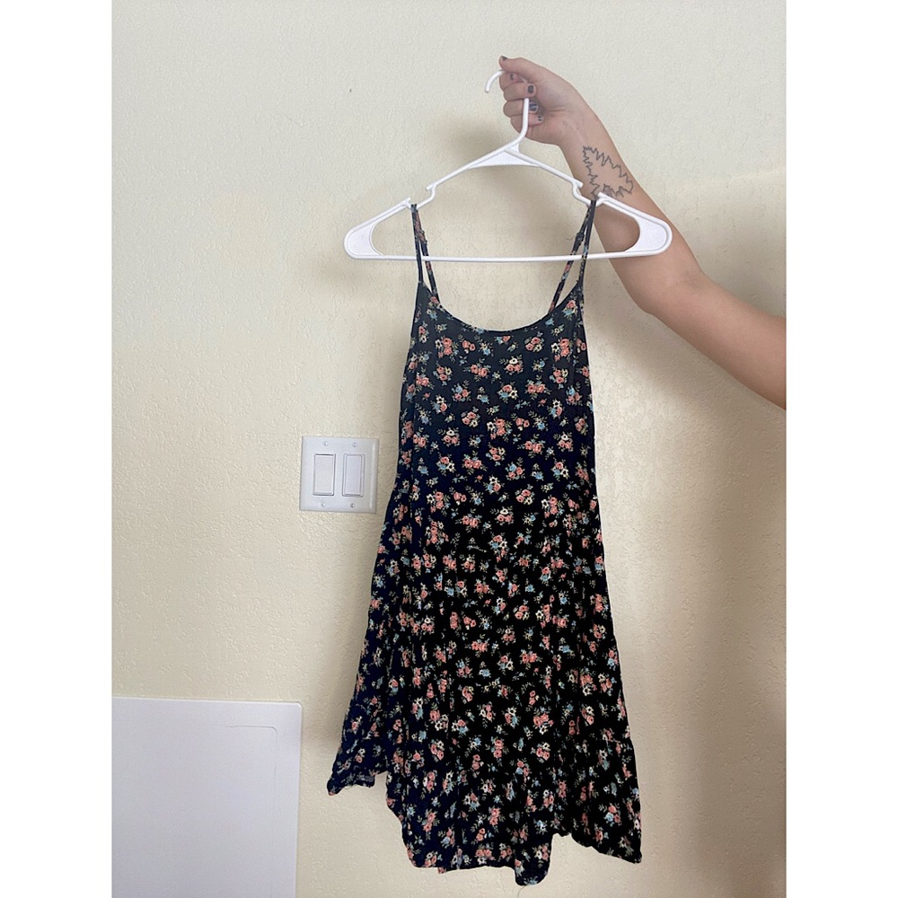 black floral print dress - Picture 1 of 2